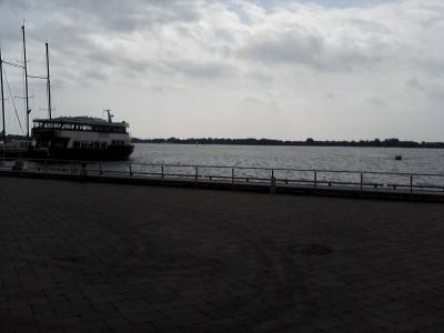 Hier kann man die Toronto Islands vom Hafen aussehen.